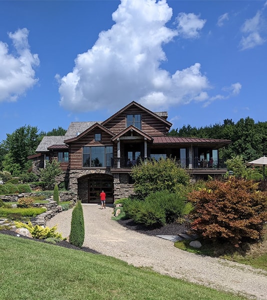 front view of Laurentia Vineyard and Winery
